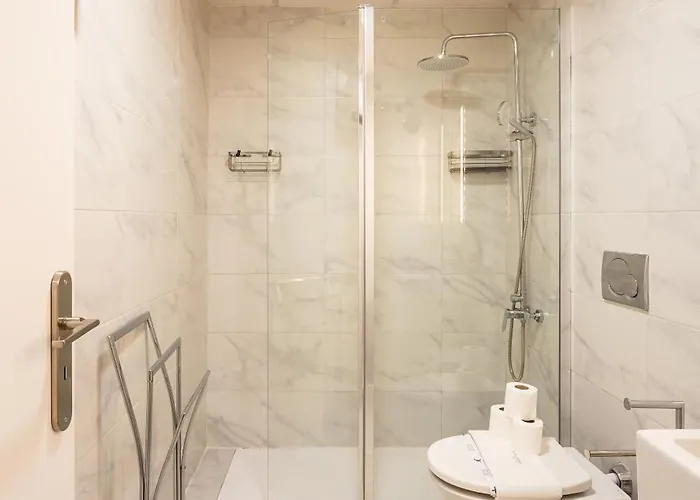 Of Principe Real Liberdade In The Heart Of With Private Parking Lisboa