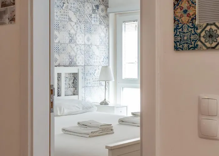 Daire Of Principe Real Liberdade In The Heart Of With Private Parking Lisboa